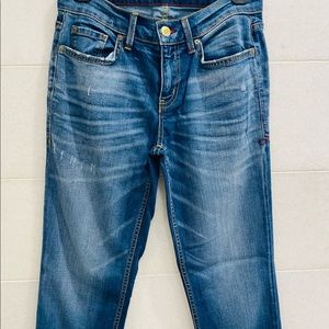 Boyfriend style jeans by Level 99 size 25